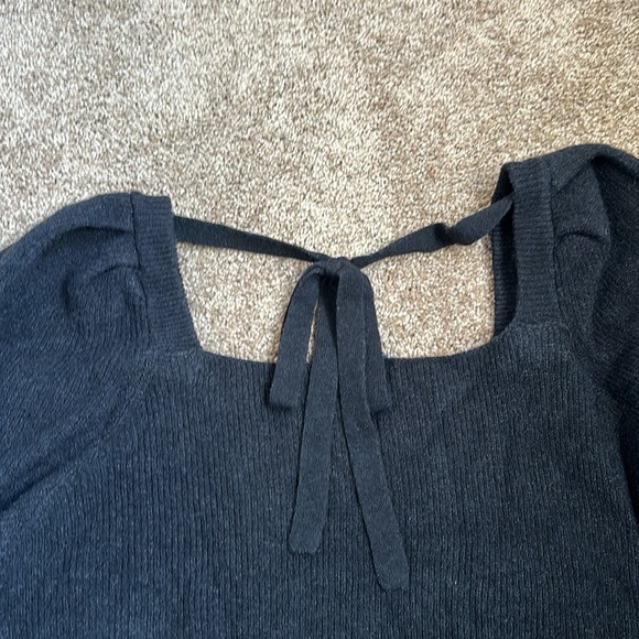 Express Tie-Back Sweater - Picture 7 of 9